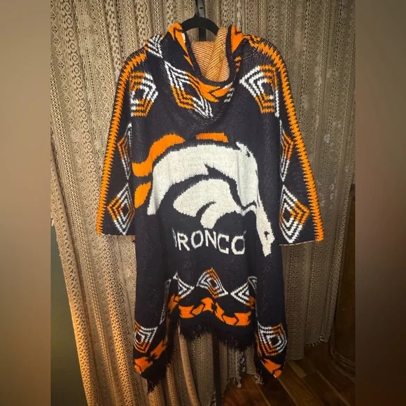 VTG Broncos Hooded Poncho - Picture 2 of 6